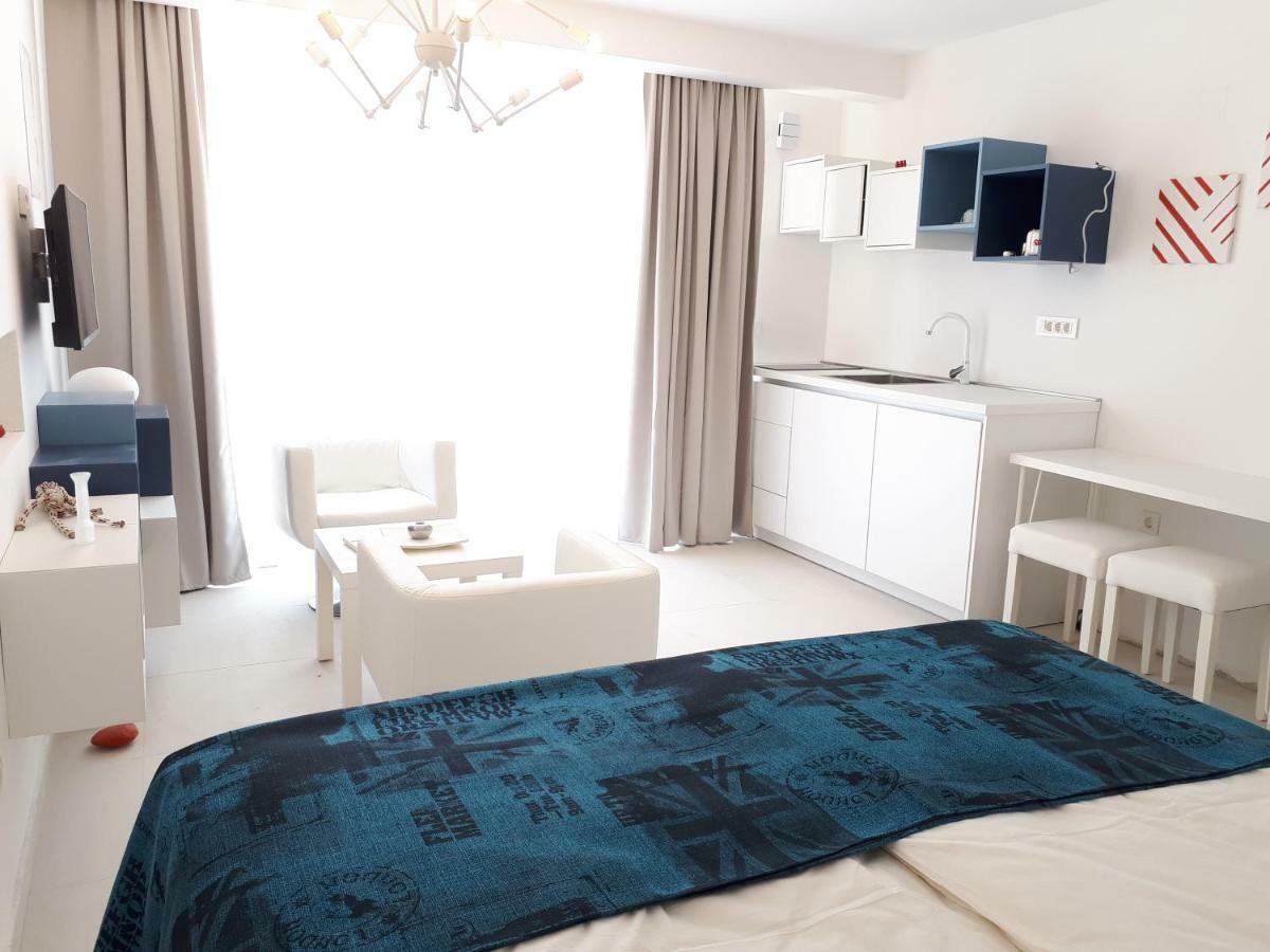Apartment Alto And *